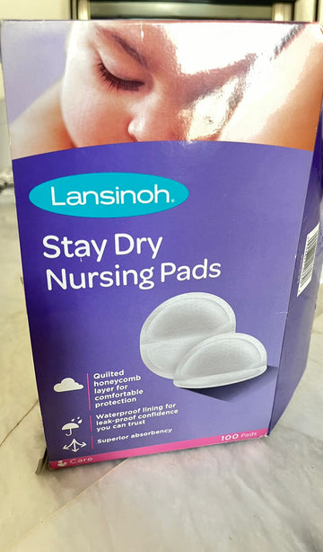Lansinoh Stay Dry Nursing Pads / Count 100